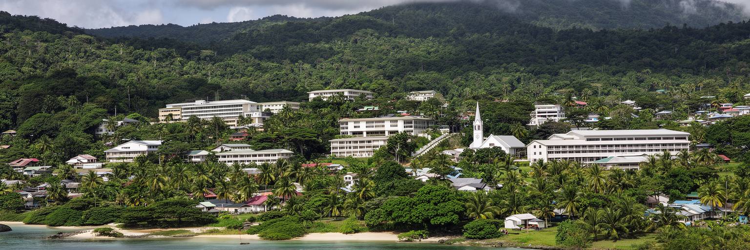 パリキールの雨林、連邦政府、大学、村落、礁湖、海洋国家を総合的に読む景観