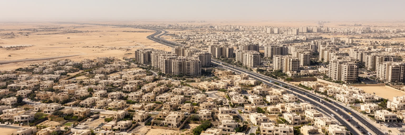 リヤドの住宅地と郊外生活を表す画像